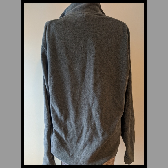 Lands' End Fleece 1/4 zip - Picture 3 of 6